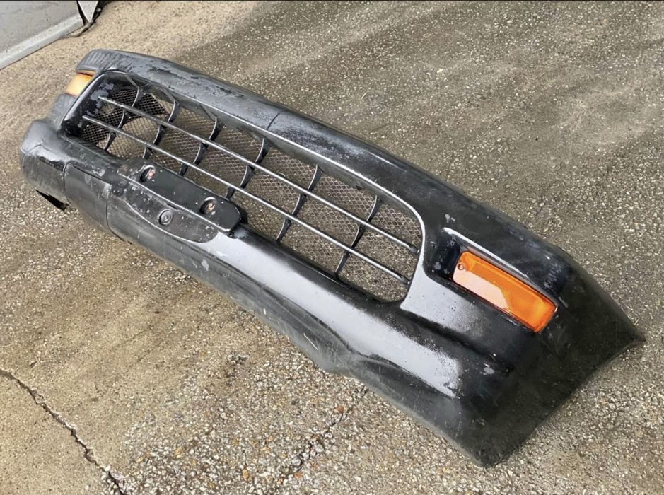 Parachoques Frente Mitsubishi L400