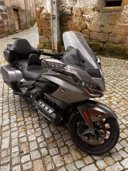 Honda goldwing 1800 tour