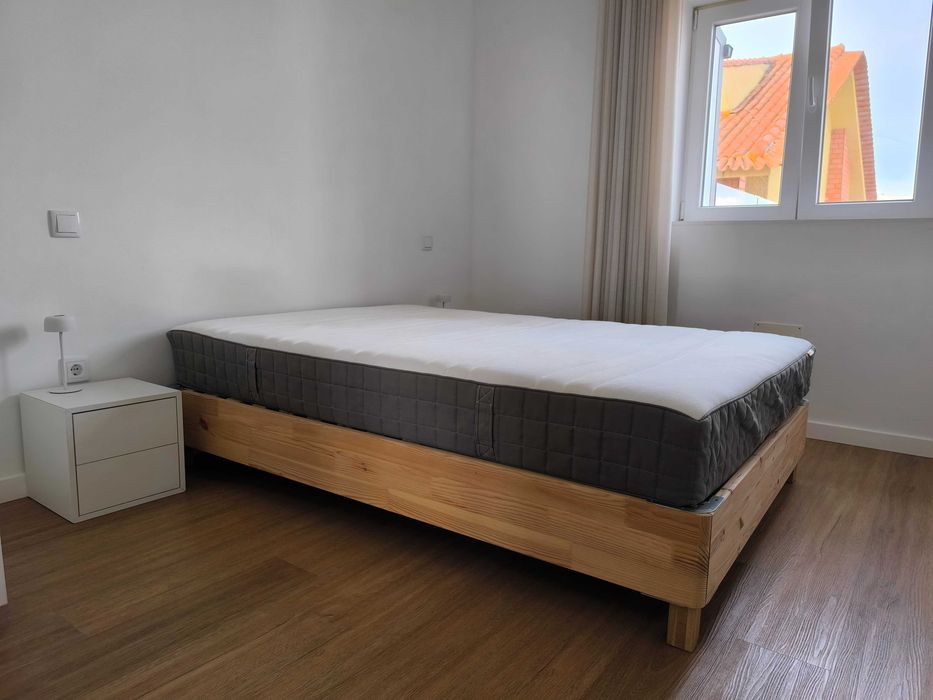 Cama IKEA + Colchão IKEA