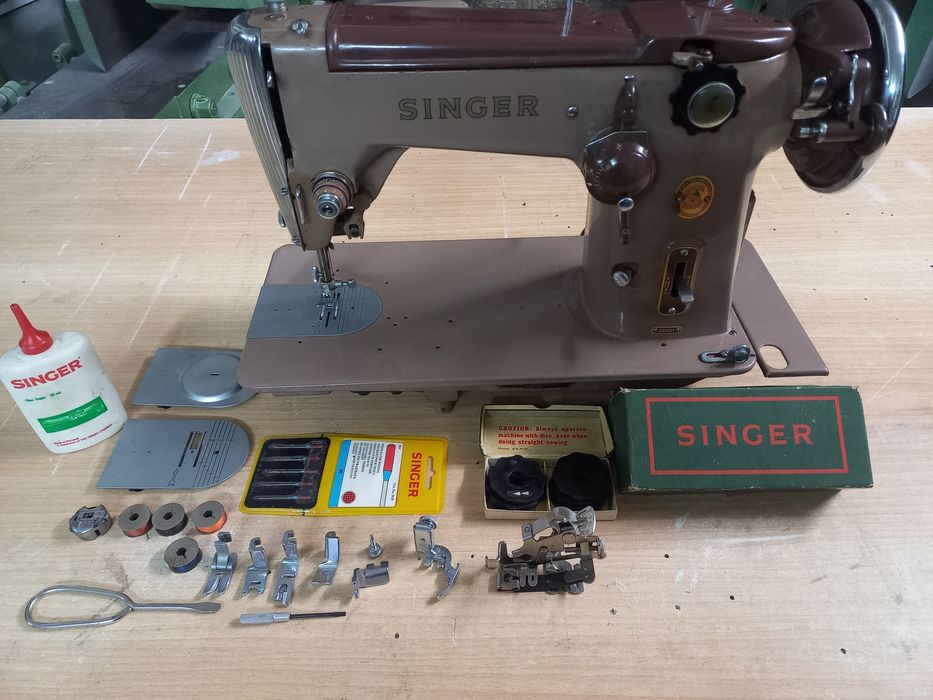 Singer Sewing Machine 306K - IMMACULATE