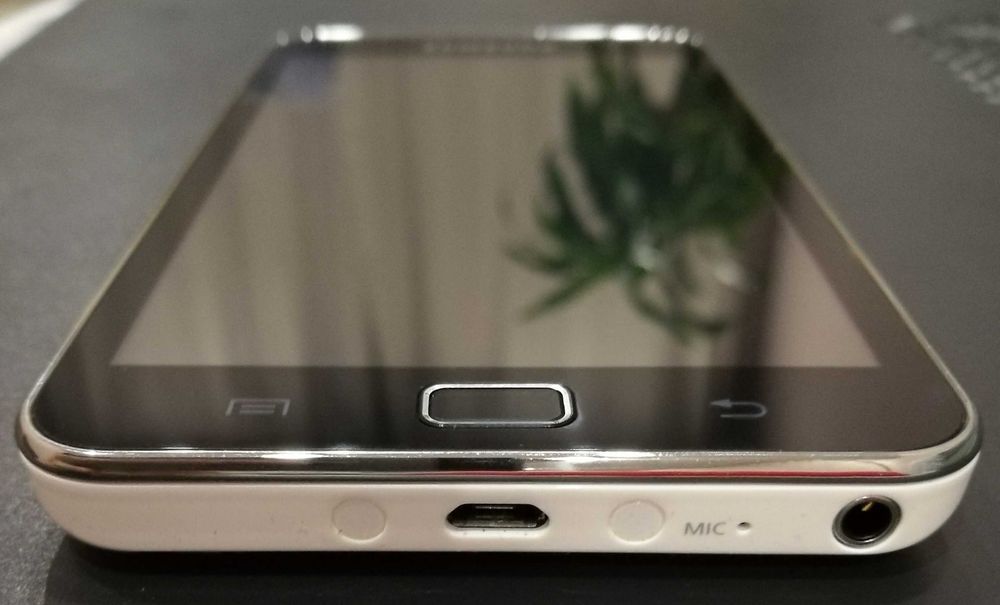Планшет Samsung Galaxy S Wi-Fi 5.0 YP-G70CW