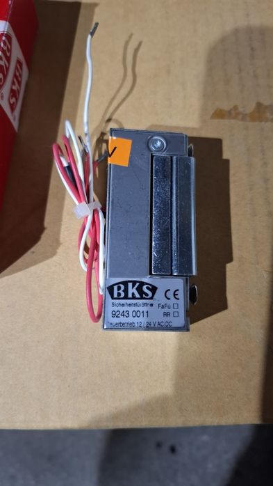 Elektrozaczep BKS B9243