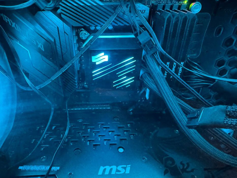 zestaw PC  i9 9900KF i GeForce GTX 1080 Ti msi