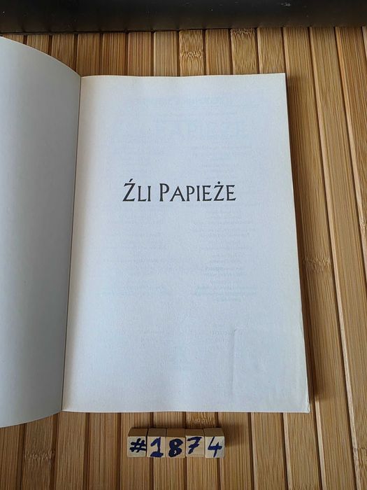 Chamberlin Źli papieże Real foty