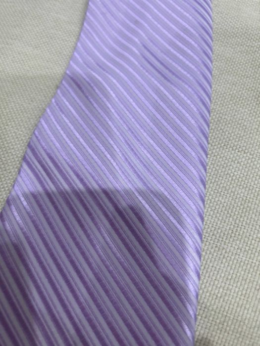 Męski krawat do garnituru