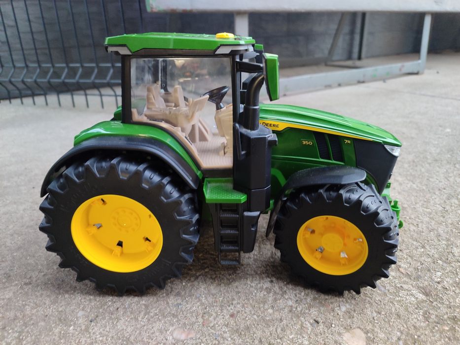 Bruder John Deere 7r 350 traktor ciągnik zabawka