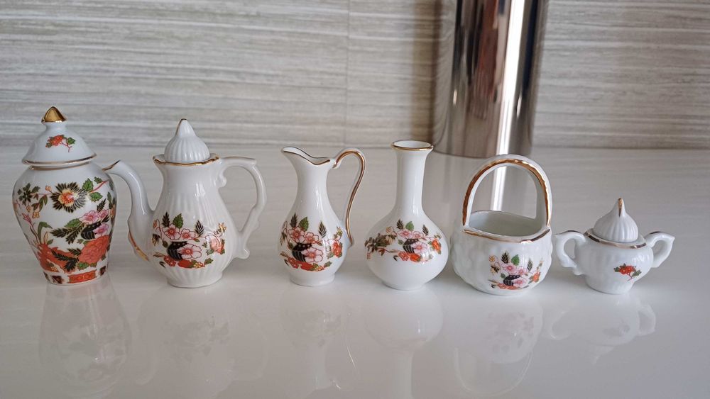 Bonecas e Miniaturas em Porcelana Limoges Porcel