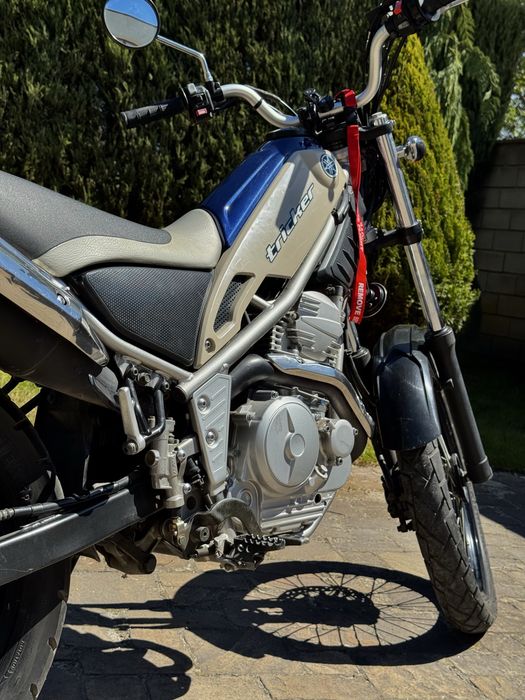 Yamaha XG250 Tricker