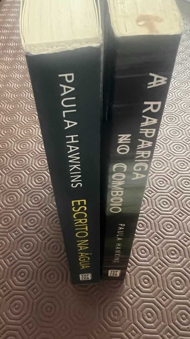 Policiais: A Rapariga no Comboio e Escrito na Água, de Paula Hawkins