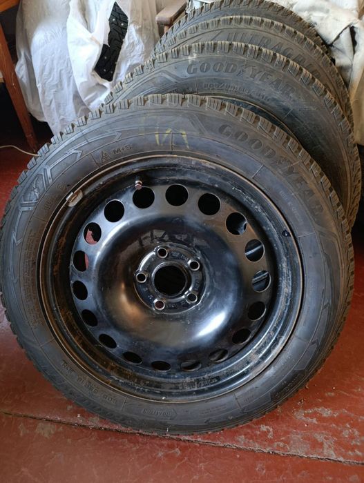 Шини, диски, колпаки 205/55 R16 Good year