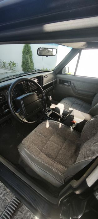 Jeep Cherokee XJ raro