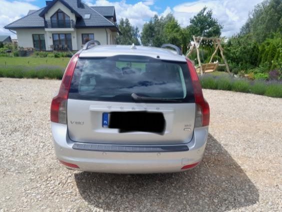Volvo V50 kombi.