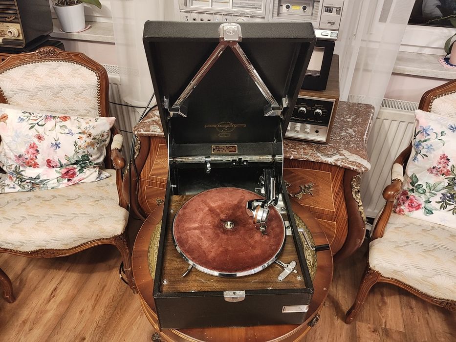 Gramofon walizkowy Columbia 1924 r