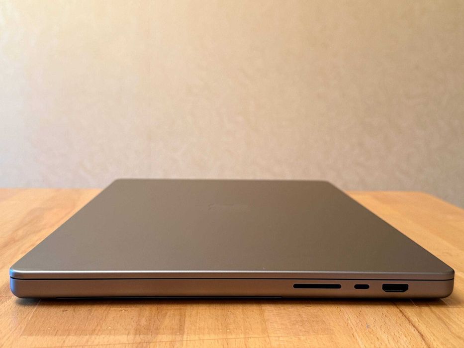 MacBook pro 16 2021 m1 pro 16 ram 512 ssd