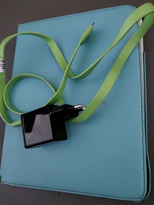 Tablet aple 12p c/ carregador/capa impecavel
