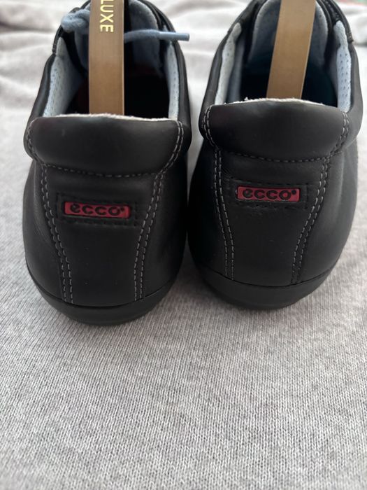 Ecco шкіряні кросівки 38