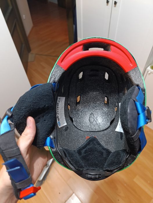 Kask narciarski dziecięcy