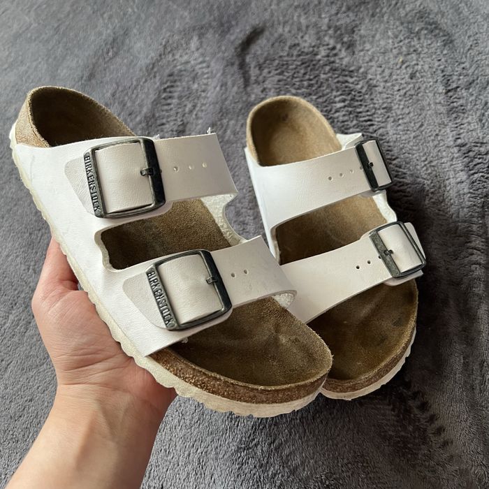 Жіночі тапочки  Birkenstock. P. 37.
