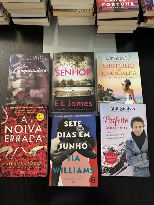 Varios livros em bom estado.