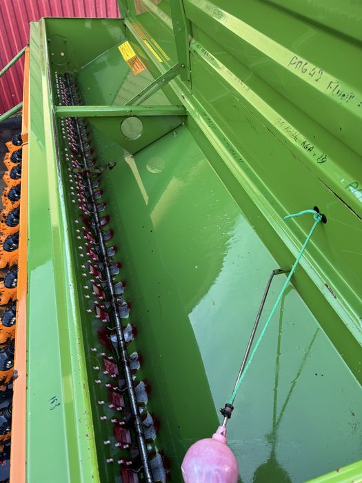 AMAZONE D8-30 special 3м Амазоне