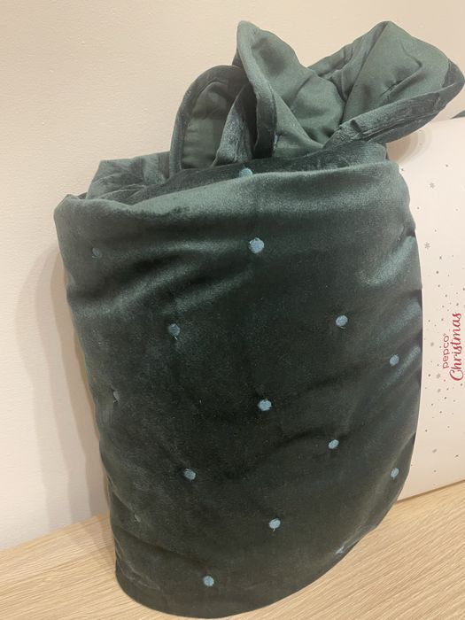 Narzuta na łóżko 180 X 220 nowa ciemnozielona