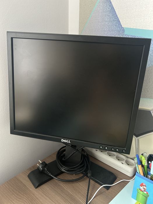 Monitor Dell 19 cali