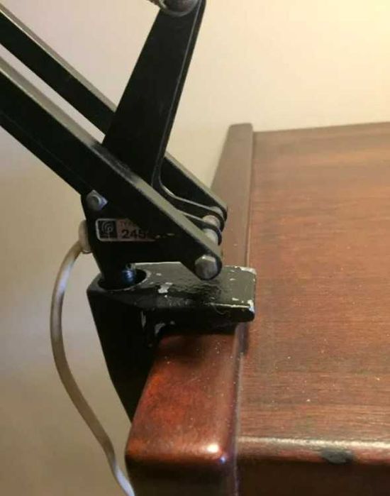 Candeeiro de mesa de arquitecto IT Louis Poulsen em Preto