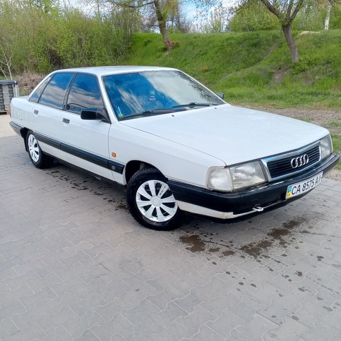 Продам Audi 100 C3
