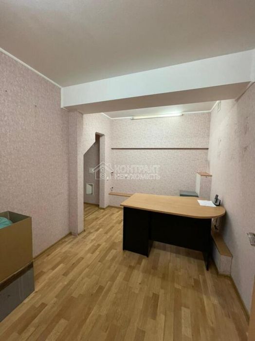 Сдам в аренду помещение н/ф 223м2 центр красная линия пл. Конституции