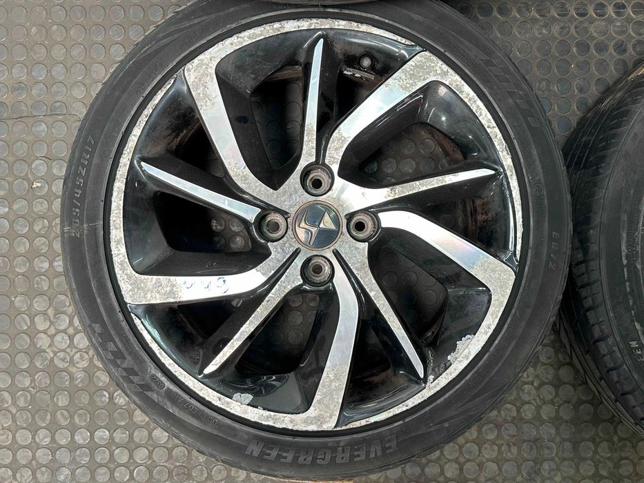 Jantes 17 com pneus Citroen DS3/ Peugeot