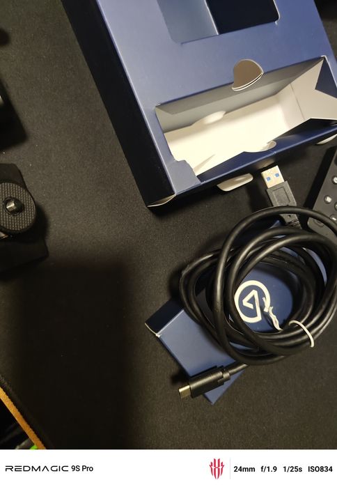 Elgato facecam  webcam