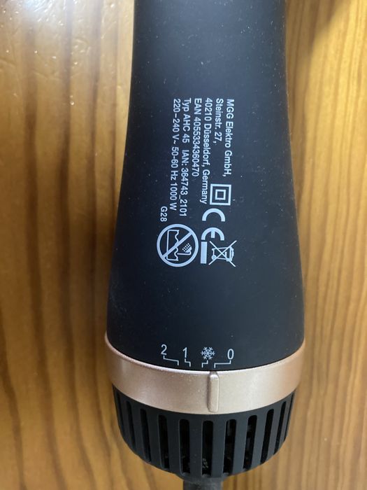 Escova de Secar e dar Volume ao Cabelo - Alessandra Ambrósio