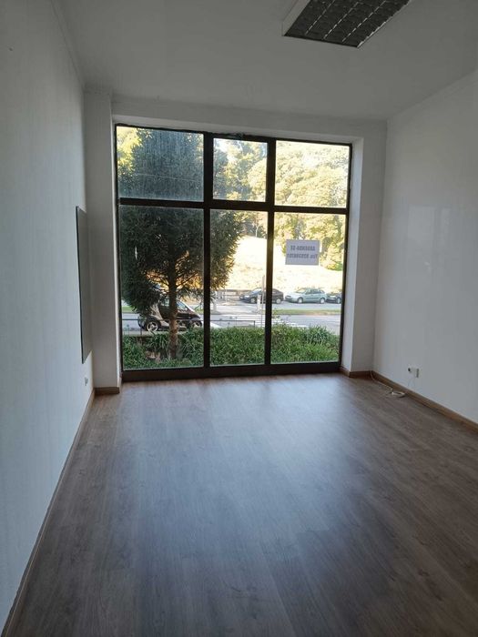 Arrendo Loja no Centro de Valença