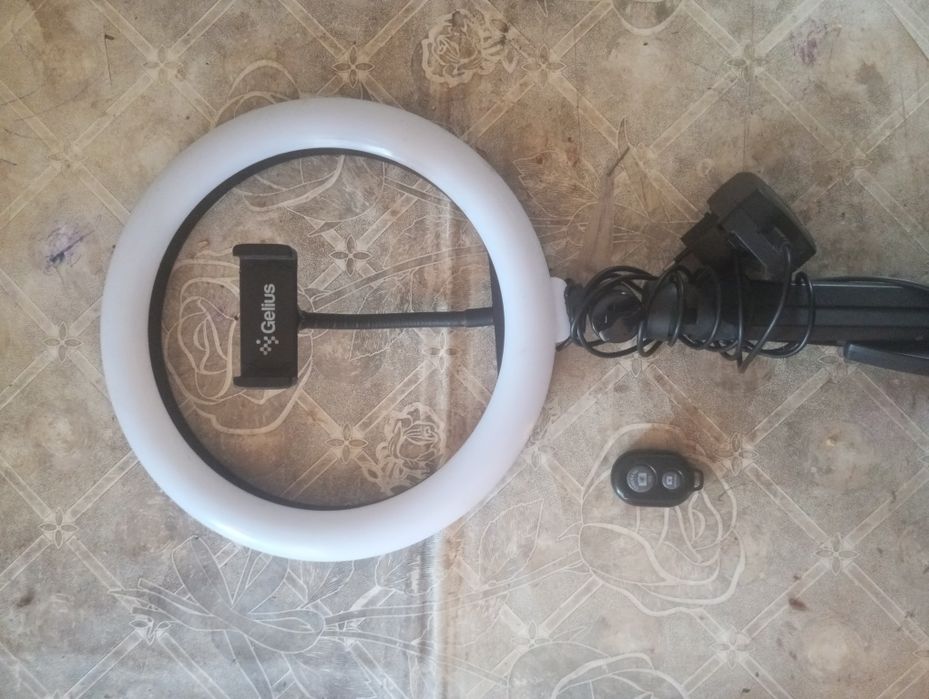 Кольцевая лампа бу