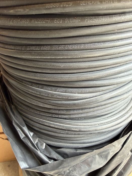 Кабель для сонячних панелей 10 мм KBE