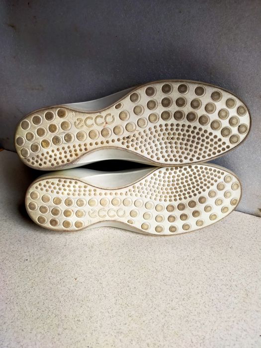 Półbuty buty Ecco 39
