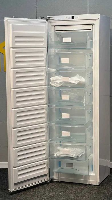 Вбудована морозильна камера Liebherr SIGN 3524