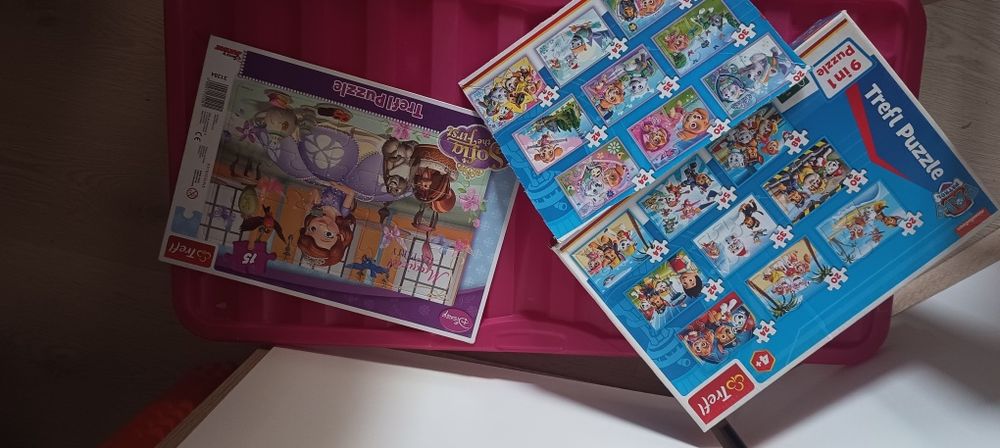 Zestaw puzzli psi patrol i Zosia