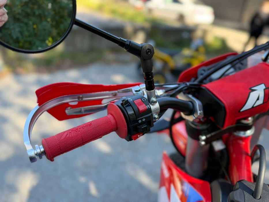 Мотоцикл Apollo THUNDER 300