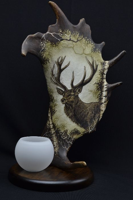 zamienię wyroby z poroża na zrzuty jelenia lub łopaty daniela