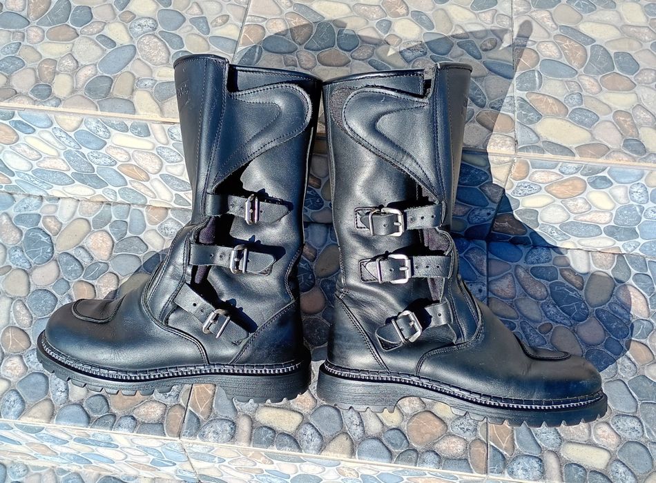 Боти для мотоцикліста.