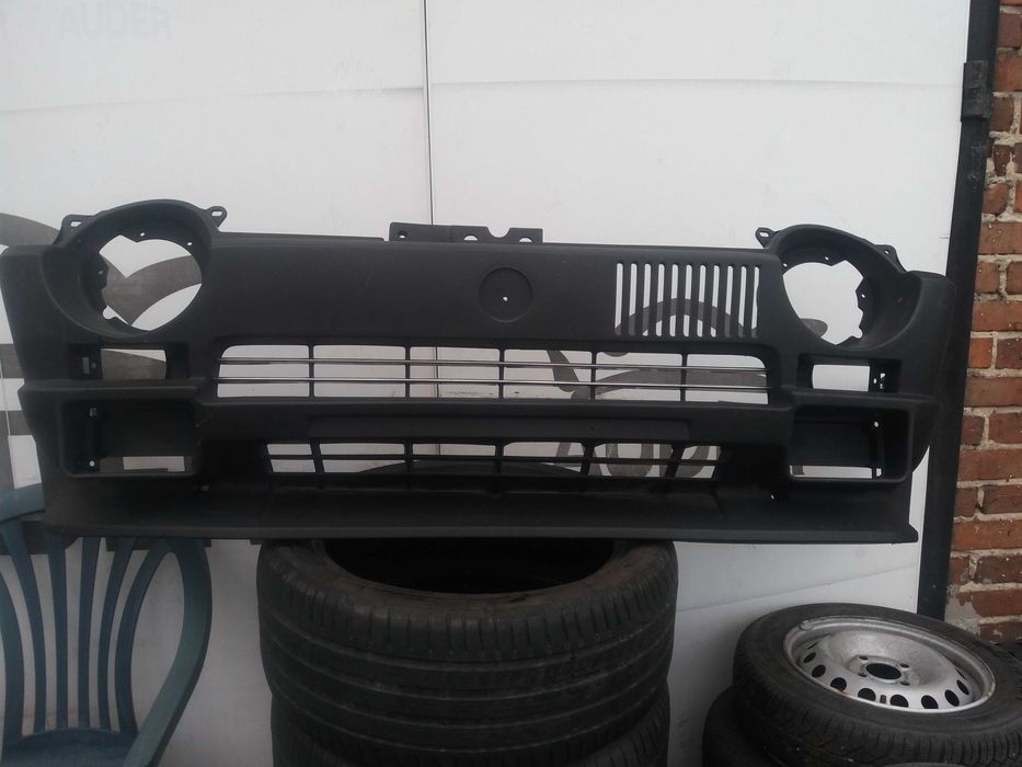 Zderzak  przedni  Fiat Ritmo