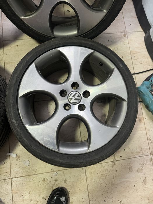 Продам Диски 5/112 r18