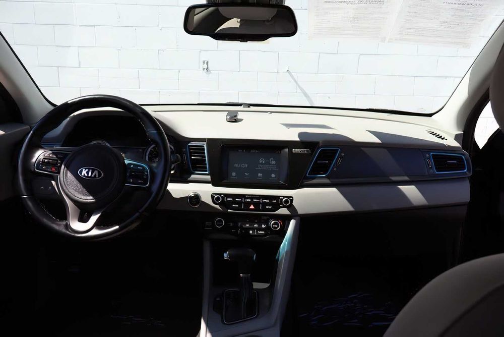 Kia Niro Plug-In Hybrid      2020