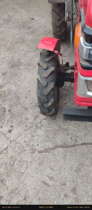 Міні трактор  продам