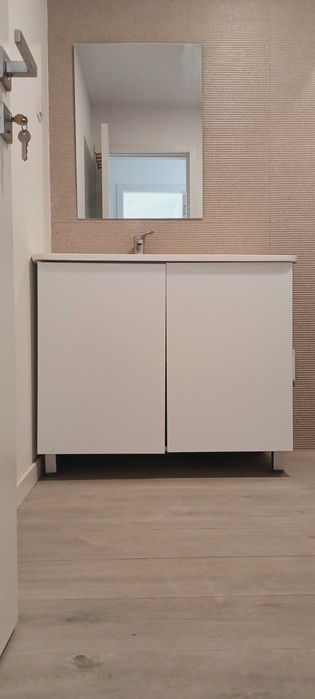Arrendamento T3 duplex - cozinha semi-equipada, sem mobília, com logradouro e parqueamento - Alhos Vedros