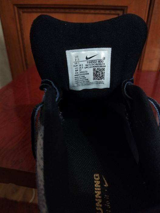 Взуття, кросівки Nike .