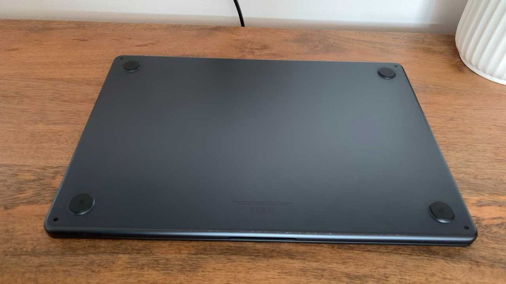 Macbook Air 15" M3 / 2024 / 24GB RAM / 1TB SSD