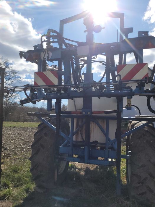 opryskiwacz ciągany EVRARD T2500