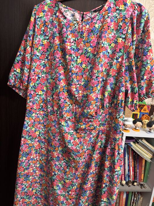 Жіноче літнє плаття